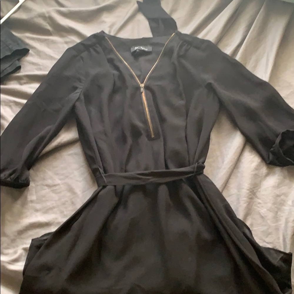 Black chiffon dress with front zipper and belt